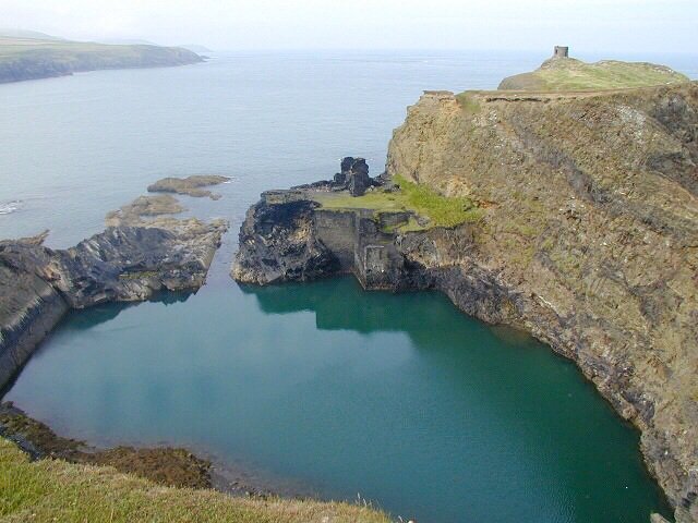 Blue-Lagoon-Pembrokeshire-Coast-Path