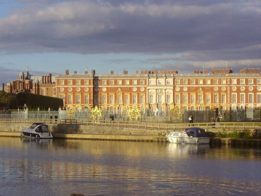 Hampton-Court-River-Thames