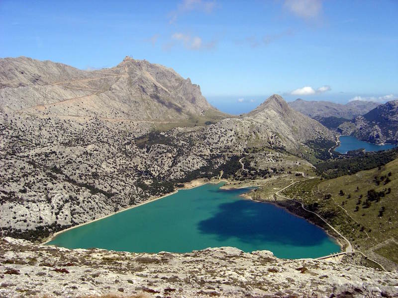 walking-holidays-in-mallorca-cuber