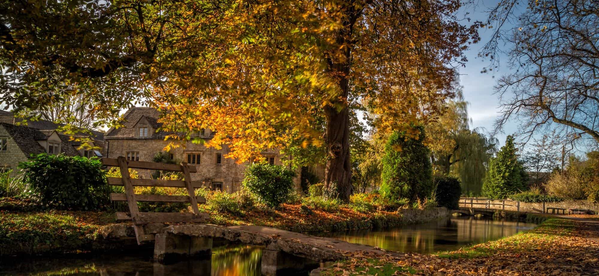 Walk the Cotswolds Round in autumn