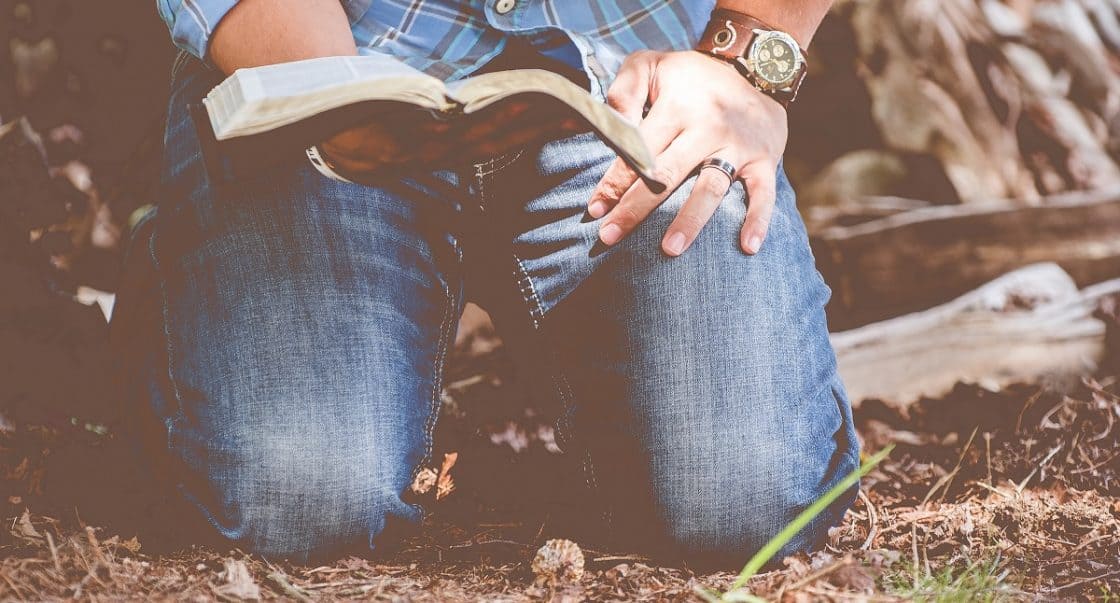 Reading-Outdoors